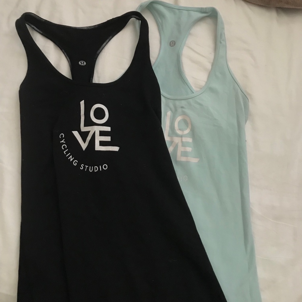 Reversible lululemon tanks